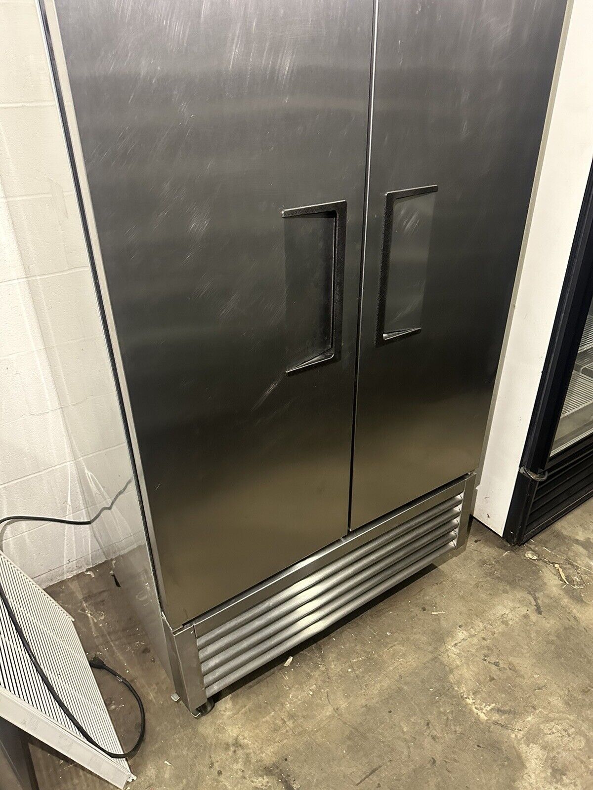 True T-35-HC-39.5" Stainless Steel Reach In Refrigerator 115V-Works Great