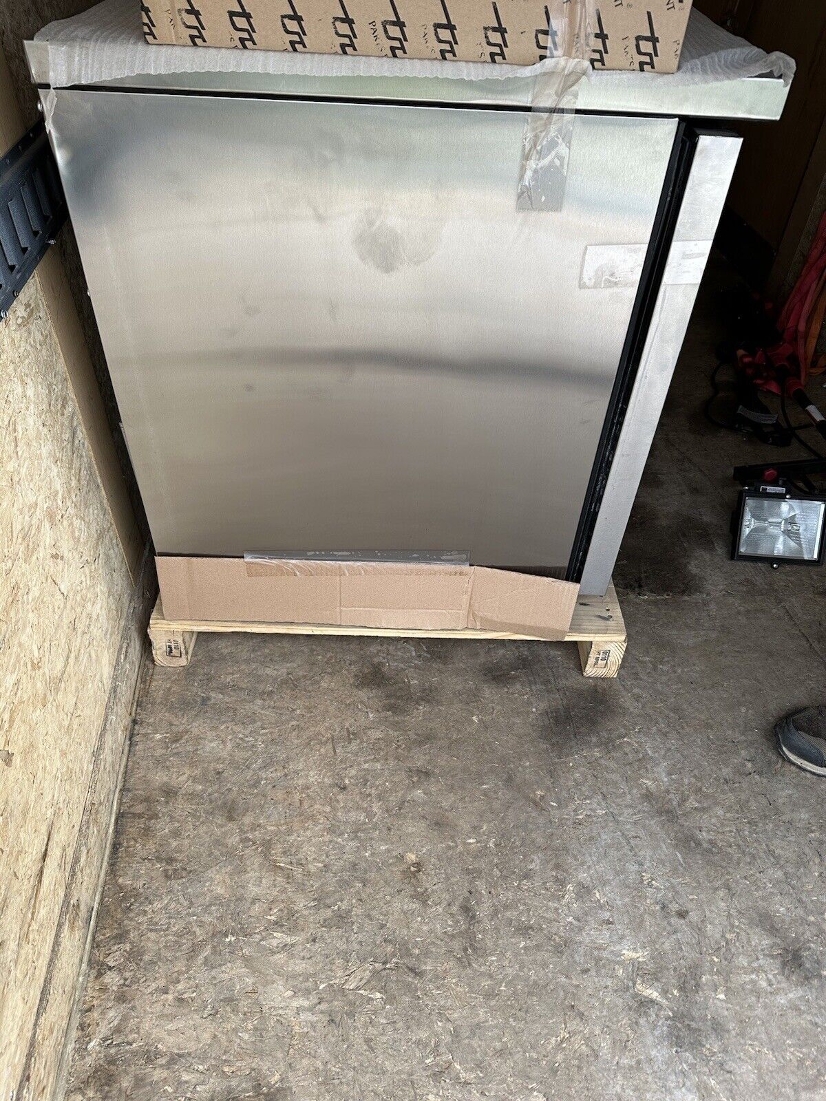 True TUC-27F-HC Undercounter Freezer w/ Right Hinge Door, 115v BRAND NEW