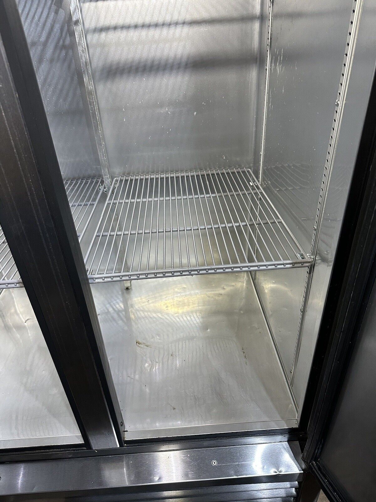 True T-35-HC-39.5" Stainless Steel Reach In Refrigerator 115V-Works Great