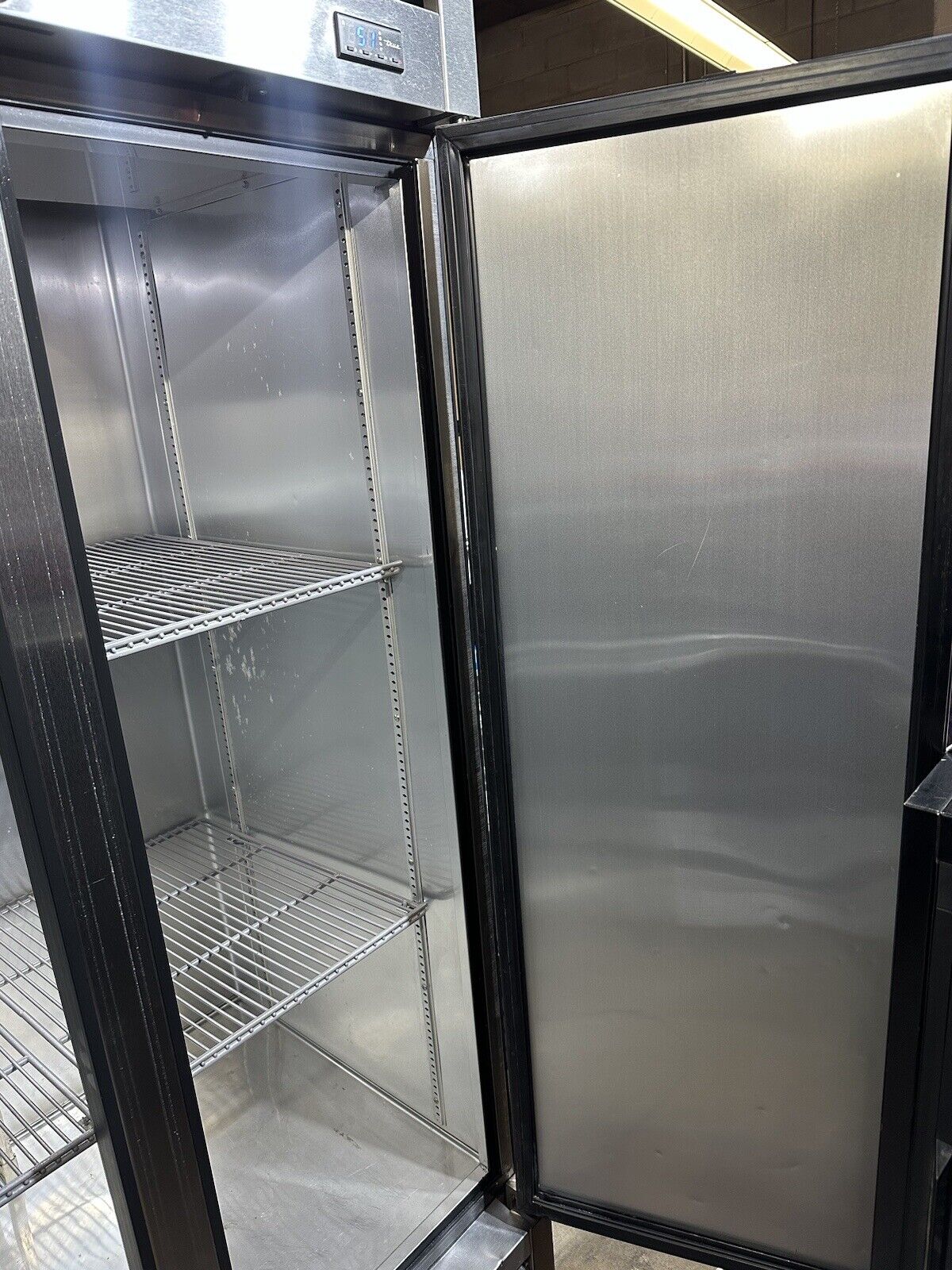 True T-35-HC-39.5" Stainless Steel Reach In Refrigerator 115V-Works Great