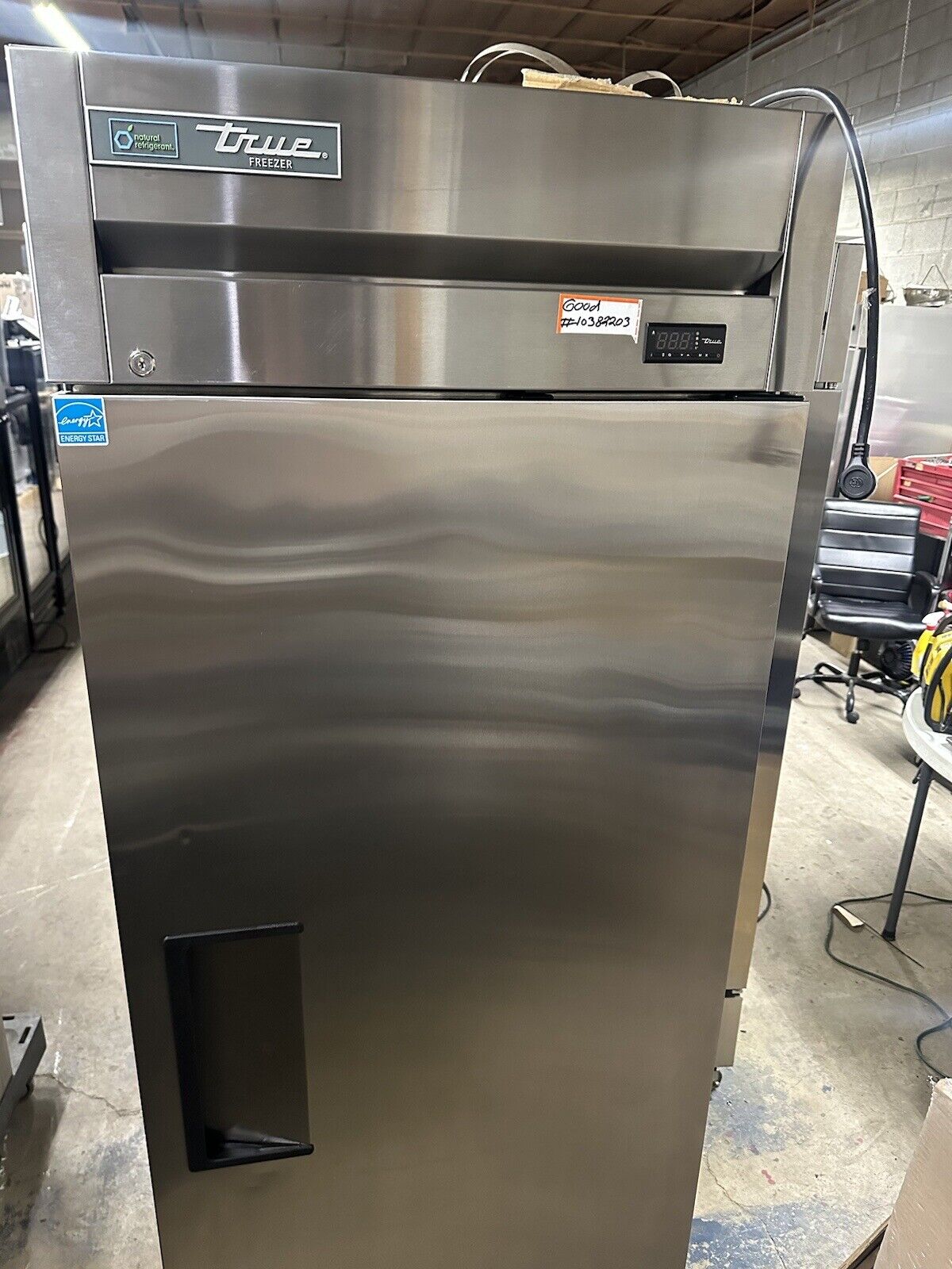 True T-19F-HC Reach In Freezer Stainless Steel 3 Shelves- Excellent Working Unit