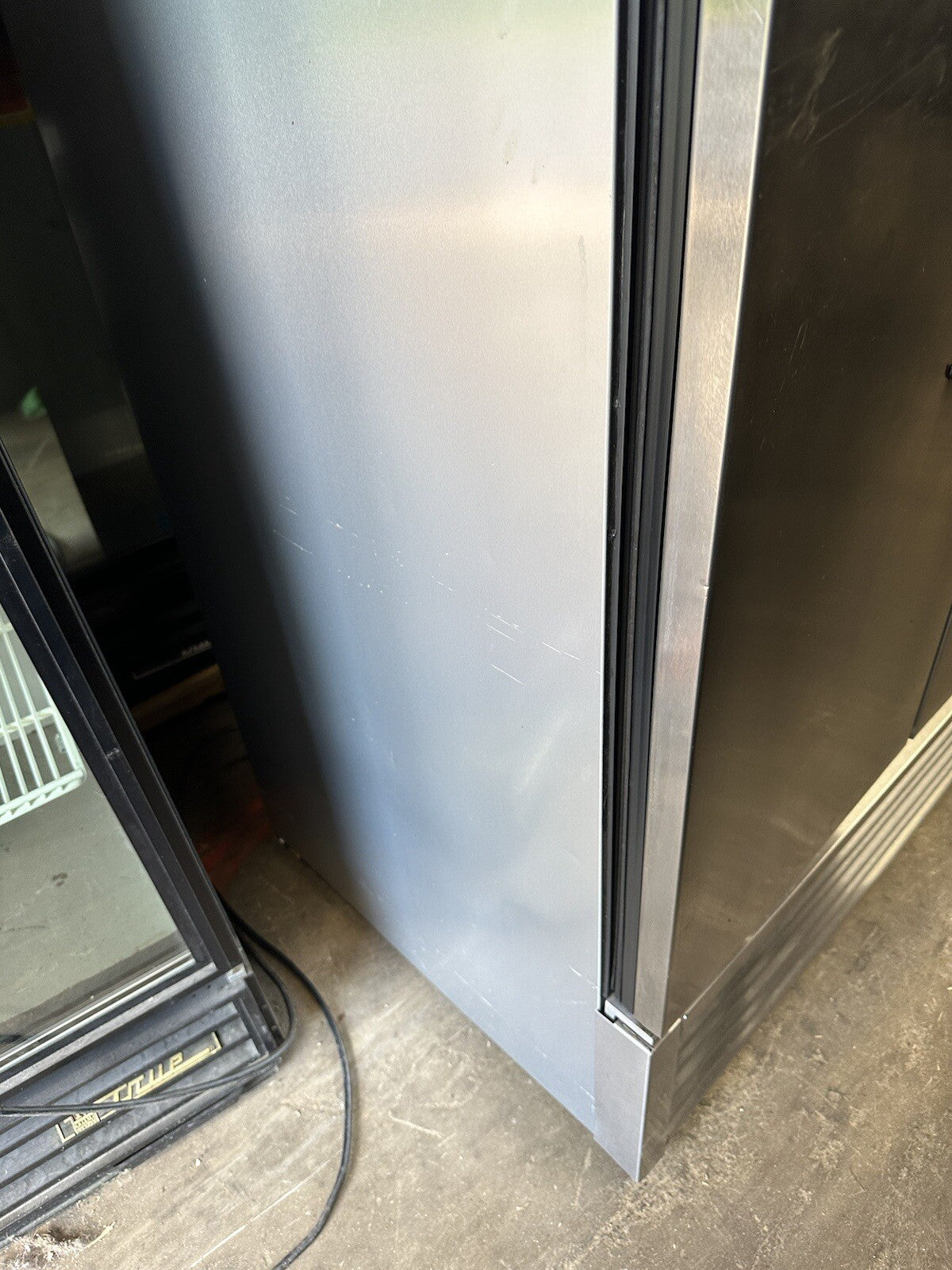 True T-35-HC Stainless Steel Reach In Refrigerator 115V-Works Great
