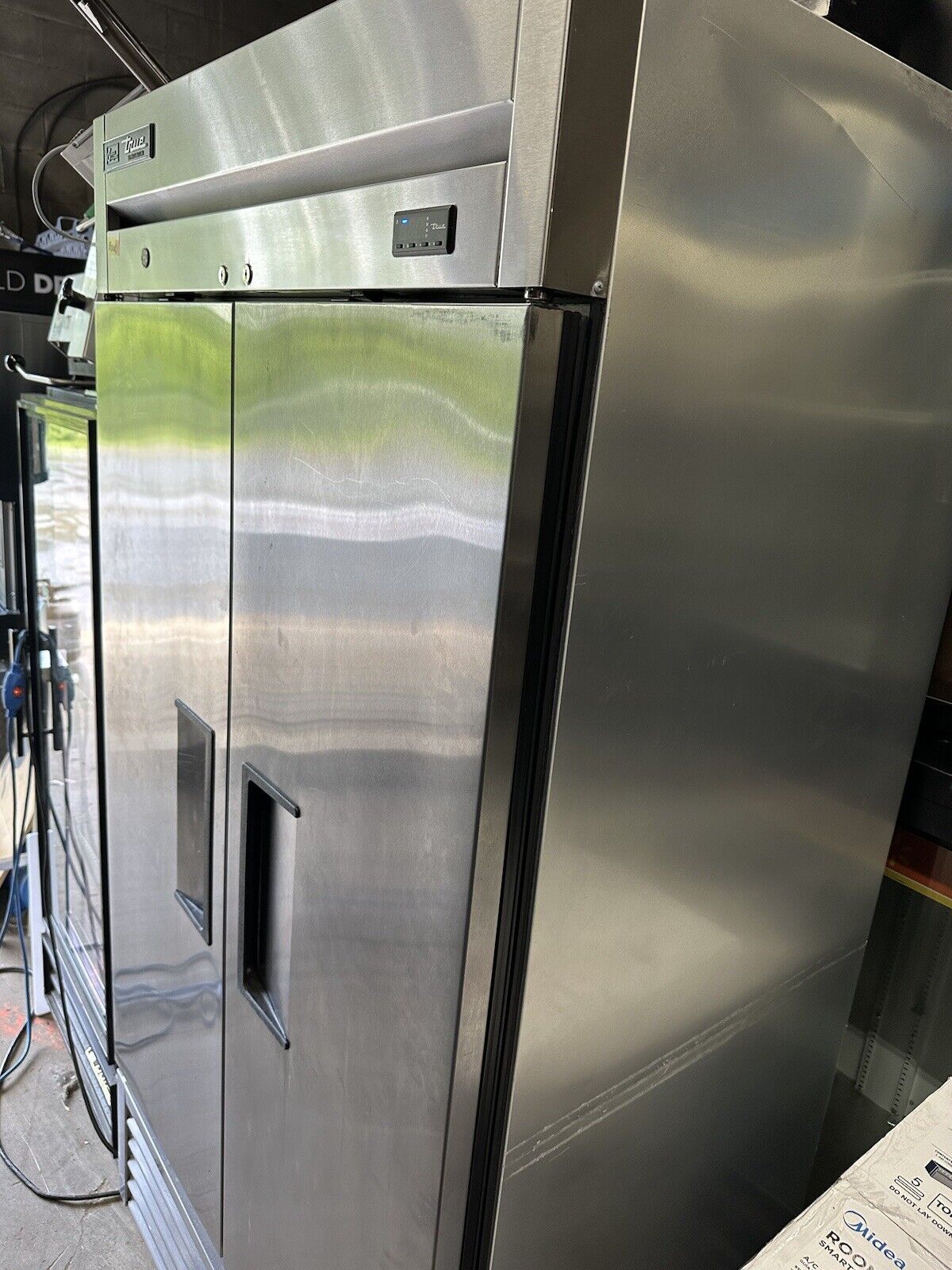 True T-35-HC Stainless Steel Reach In Refrigerator 115V-Works Great
