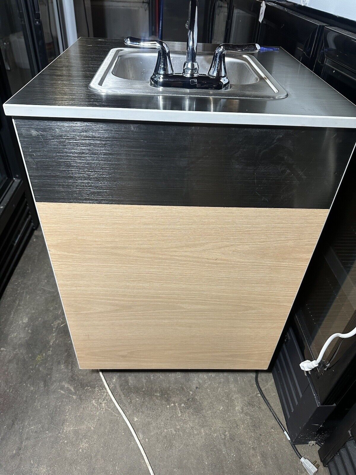 Portable Hand Washing Sink With Hot Water Great For daycare farmers market