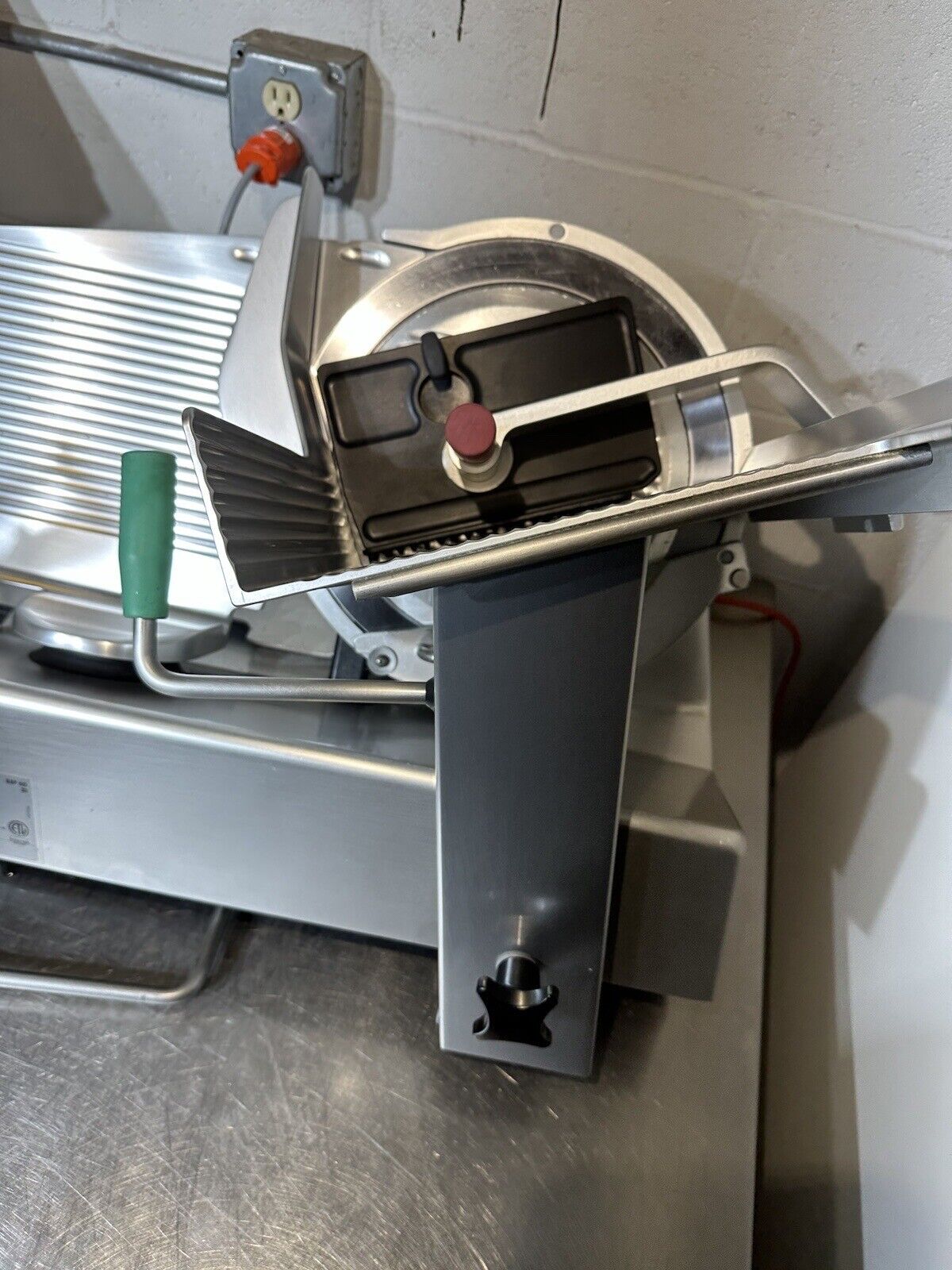 BIZERBA GSP HD33 AUTOMATIC ELECTRIC DELI SLICER 13" BLADE SEE VIDEO/DESCRIPTION