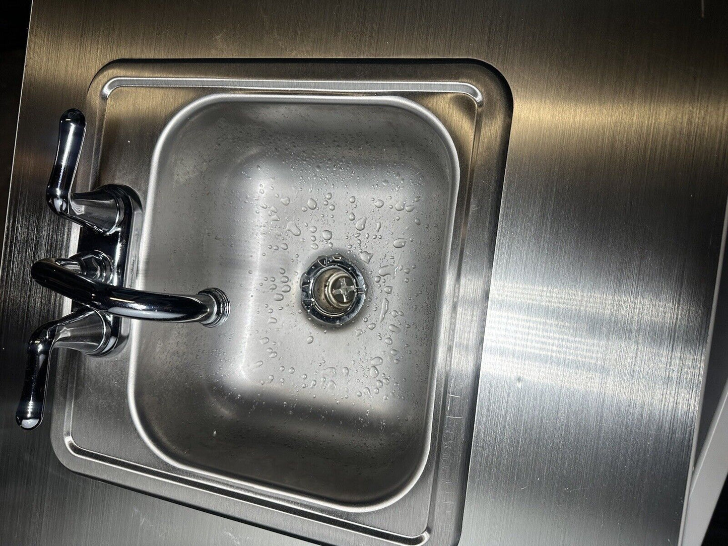 Portable Hand Washing Sink With Hot Water Great For daycare farmers market